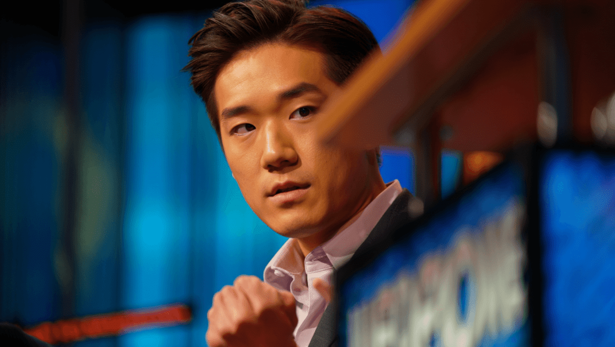 Jeopardy today: Jamie Ding wins 16th straight, ties top 10