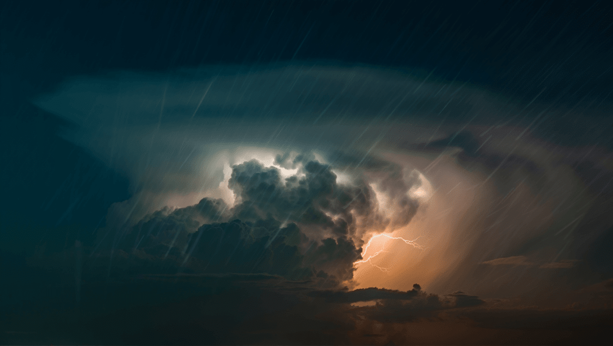 Click on Detroit tracks severe storms threatening SE Michigan tonight