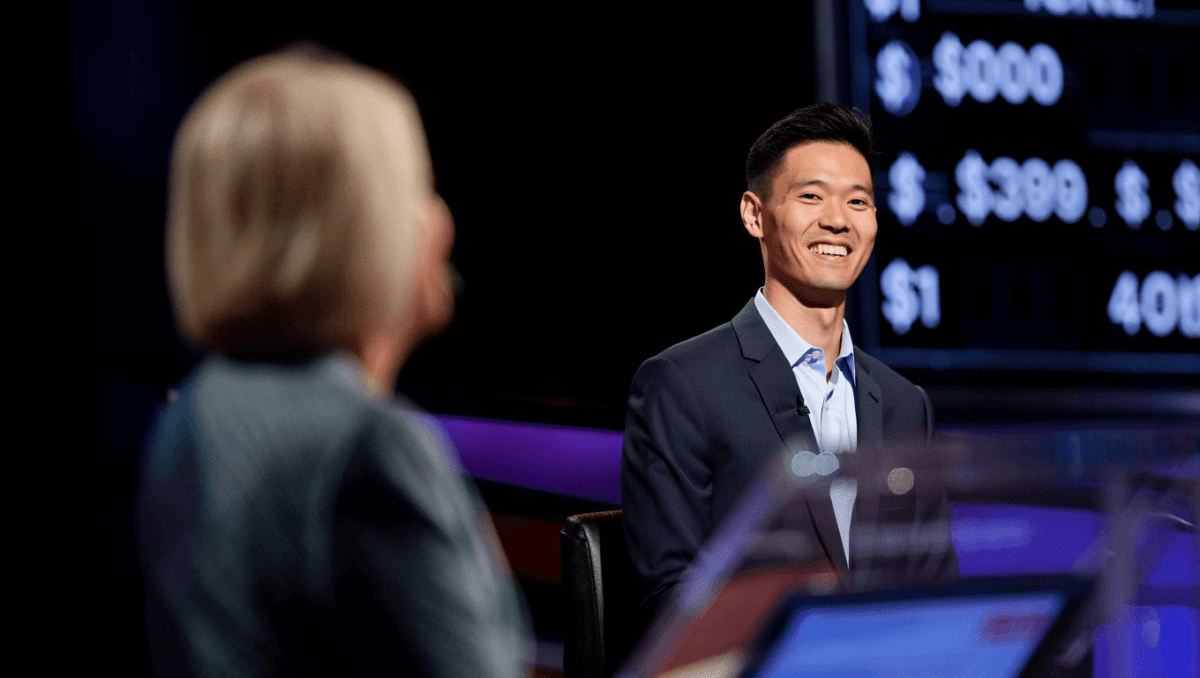 Who won Jeopardy tonight: Jamie Ding ties record with 21st straight win