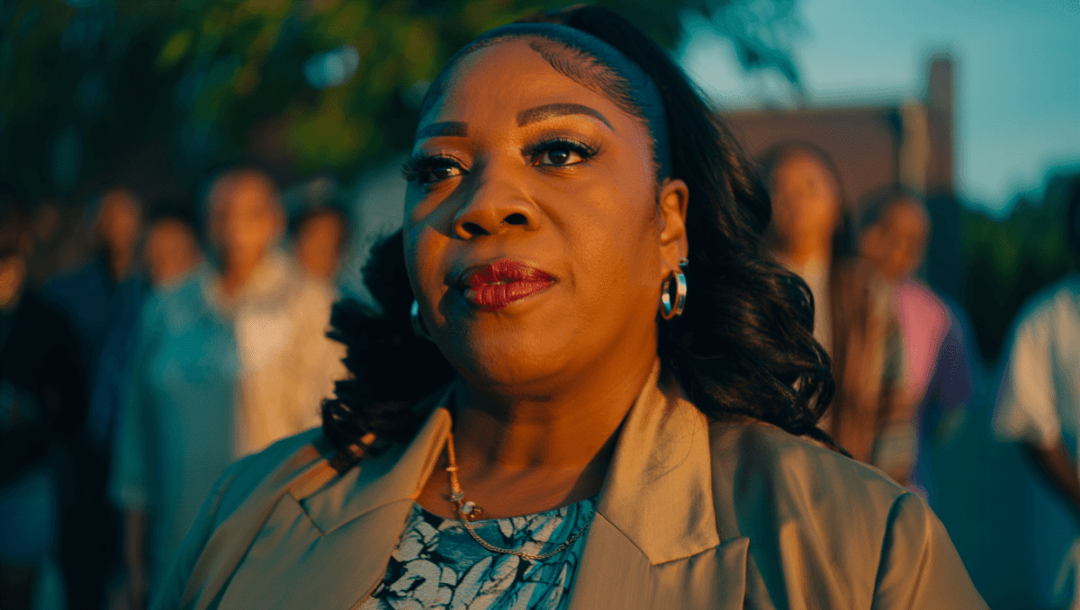 Kenya Moore vacates Atlanta hair salon after $80K landlord dispute