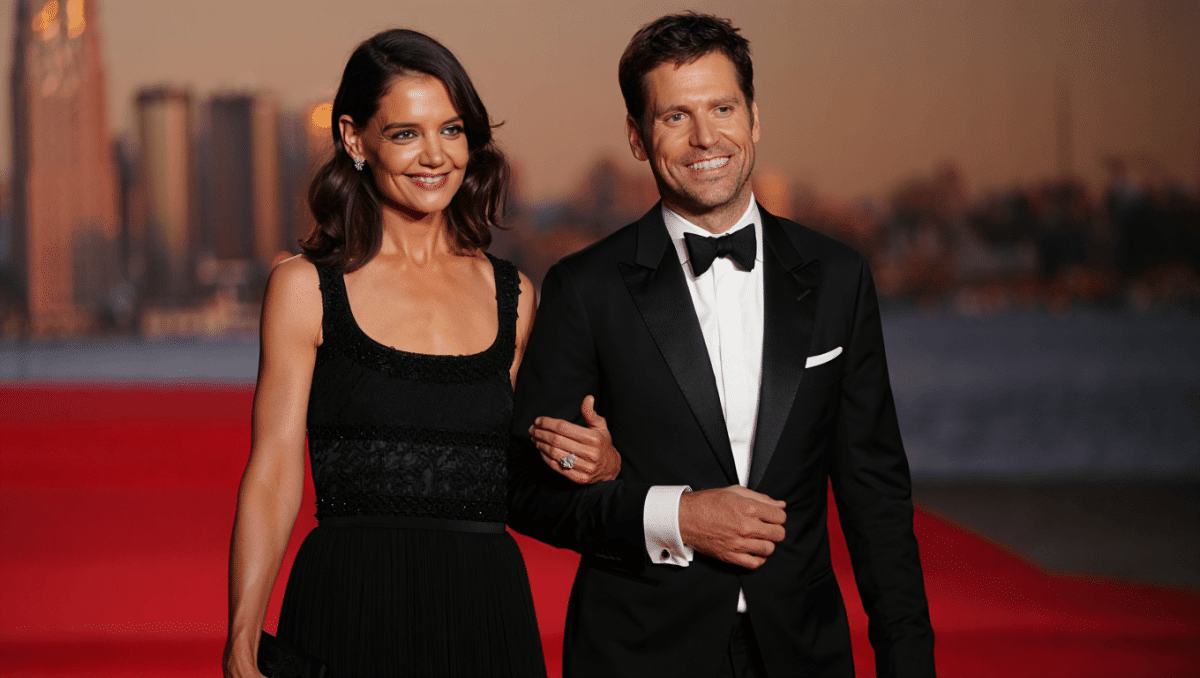 Katie Holmes, Joshua Jackson spark romance rumors reuniting for new film