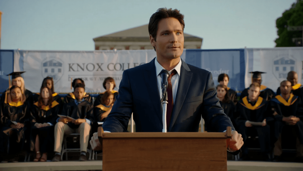 Justin Hartley named commencement speaker at Knox College, gets honorary degree