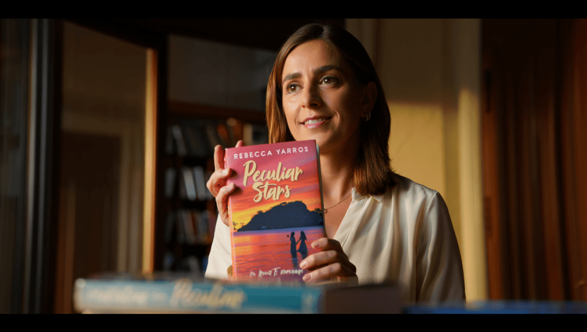 Rebecca Yarros announces 'Peculiar Stars,' a castaway romance coming November 2026