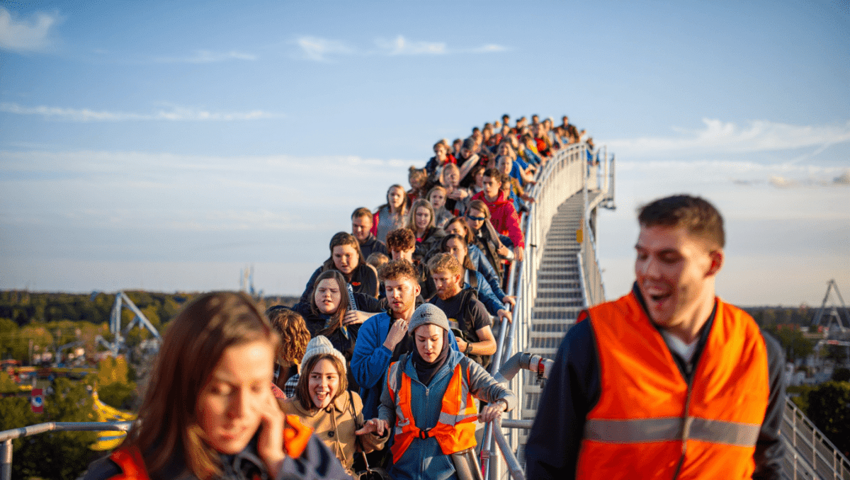 Six Flags New England malfunction leaves Superman riders stranded for 1 hour in Agawam