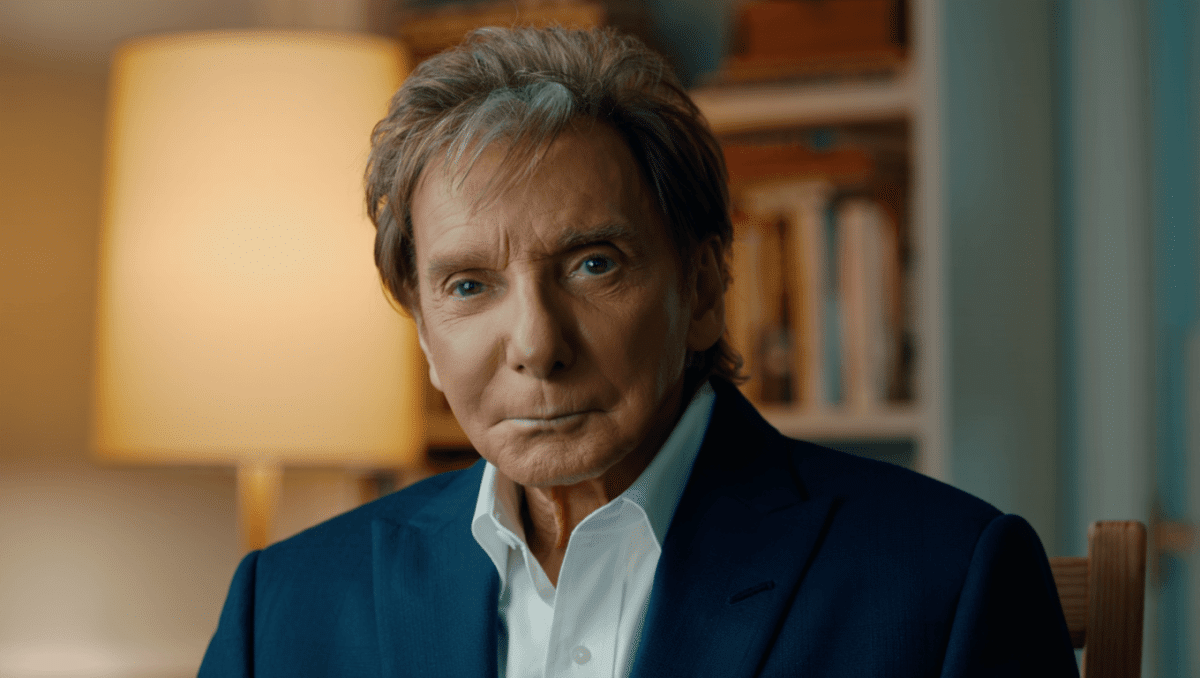 Barry Manilow postpones April tour shows as doctors advise recovery from lung cancer surgery