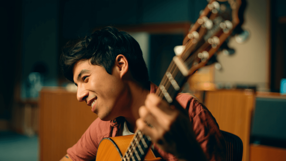 Noah Kahan finally makes his Tiny Desk debut after decade of viral moments