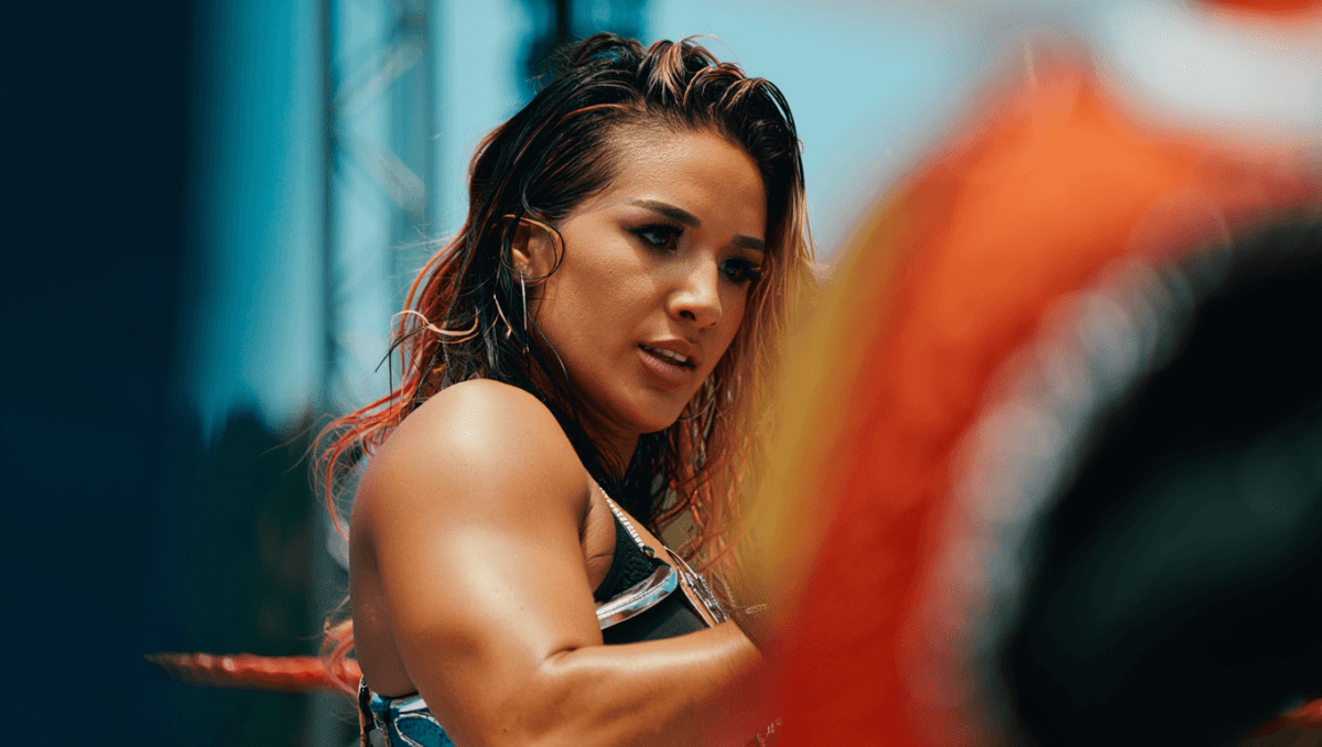 Lizzy Rain defeats Nikkita Lyons in NXT debut, brings heavy metal to wrestling