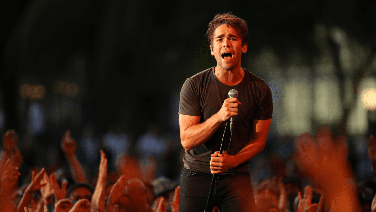 Noah Kahan releases The Great Divide album, earns critical praise from NPR