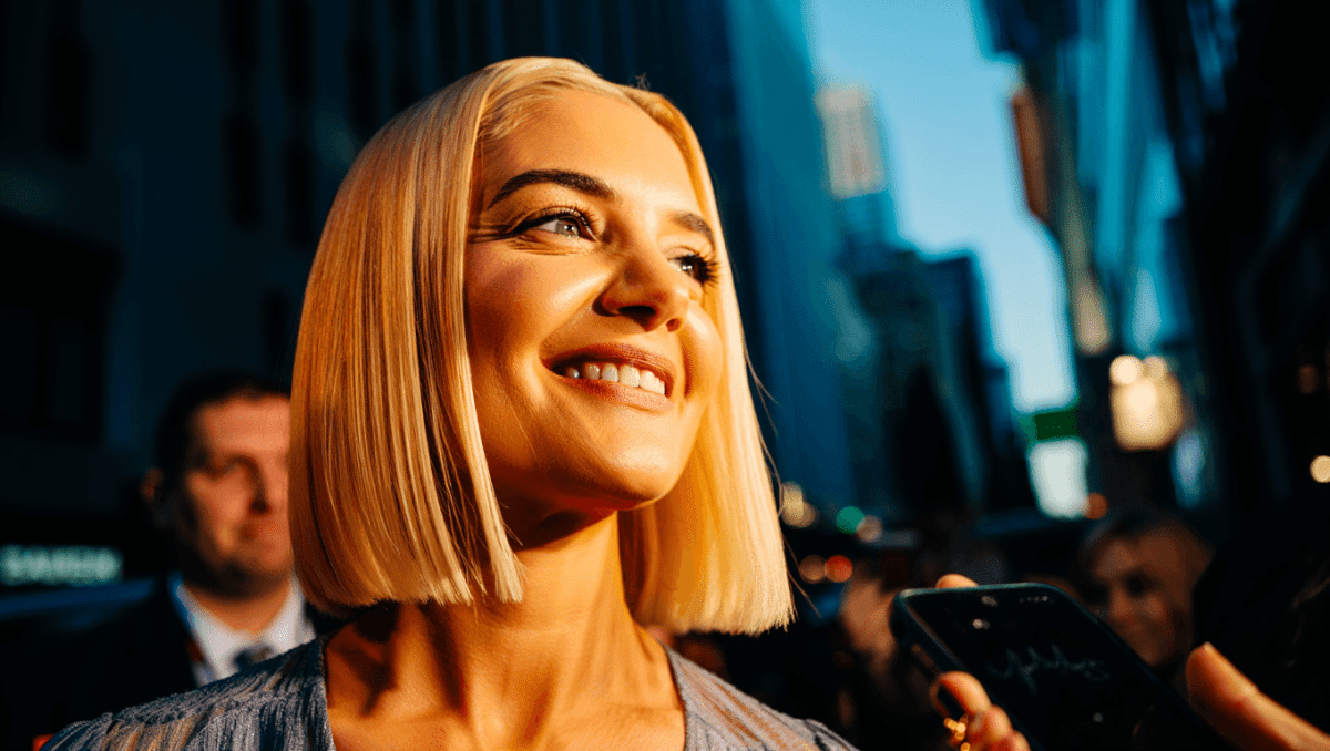 Katie Holmes debuts champagne-blonde bob in spring beauty transformation