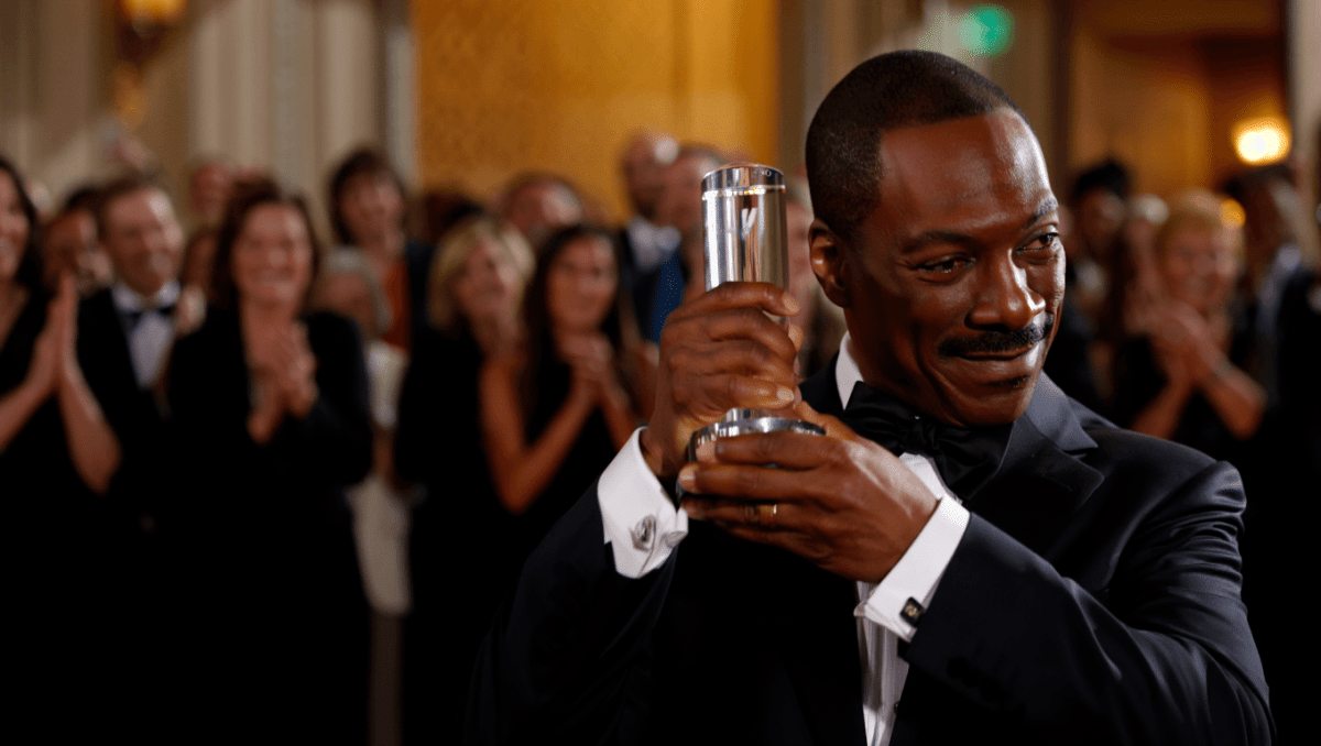 Eddie Murphy receives AFI Life Achievement Award at star-studded ceremony