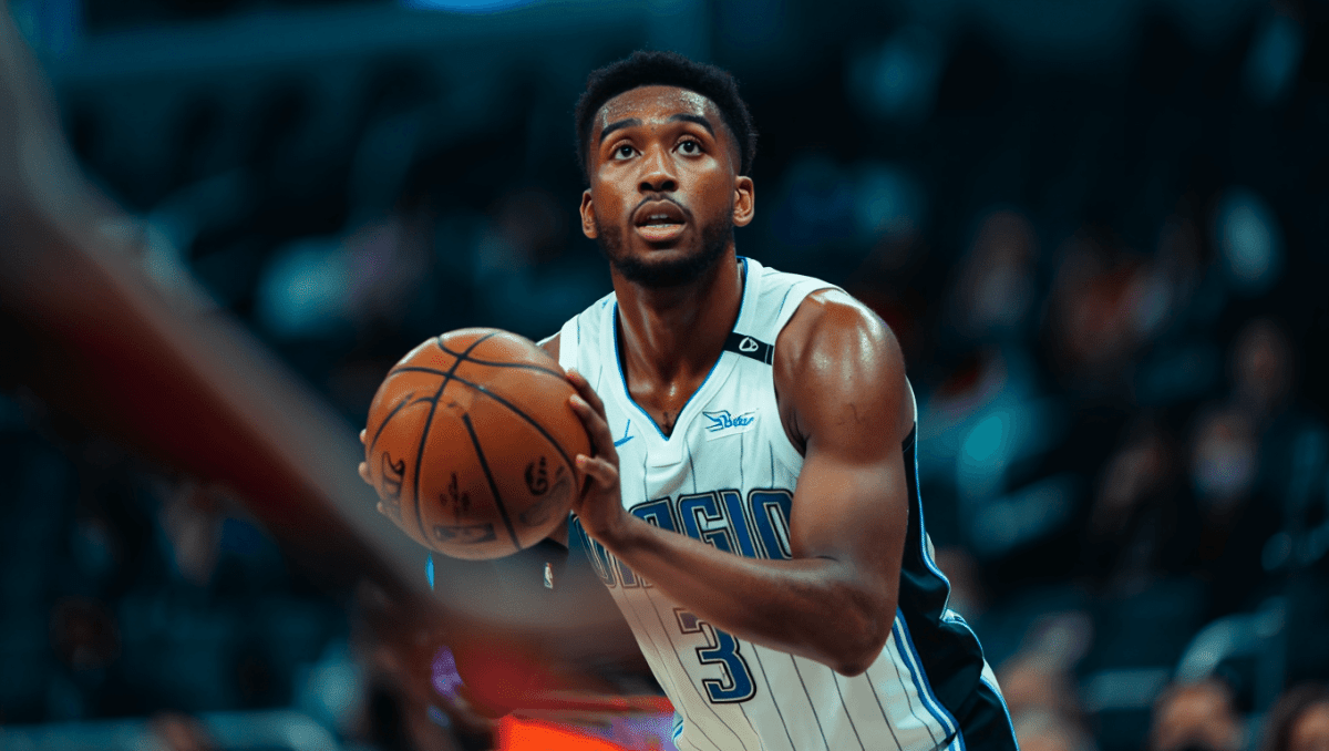 Desmond Bane drops 21 to lead Magic past Pelicans in playoff push