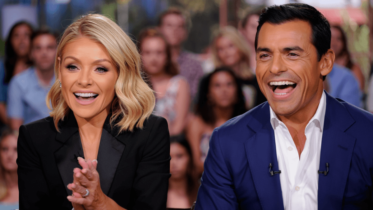 Mark Consuelos won't get frisky when Kelly Ripa puts in her retainer