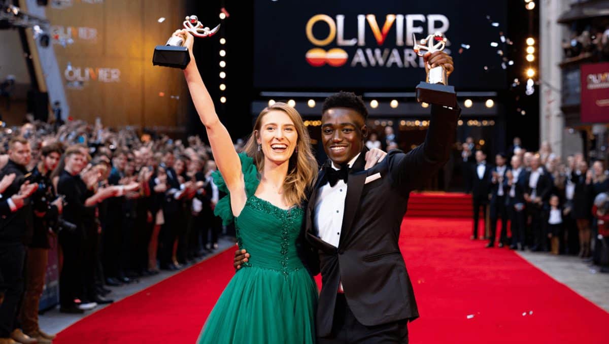 Rachel Zegler and Paapa Essiedu Win Olivier Awards, But ‘Paddington the Musical’ Owns the Night