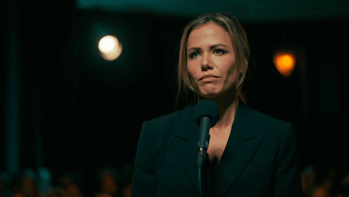 Chelsea Handler's old Epstein remarks resurface after Kevin Hart roast on Netflix