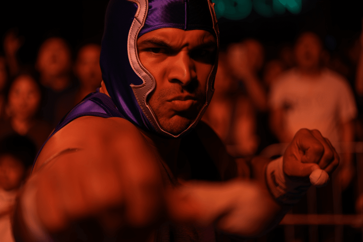 AAA wrestling tonight on FOX: Rey Fenix challenges for Cruiserweight title