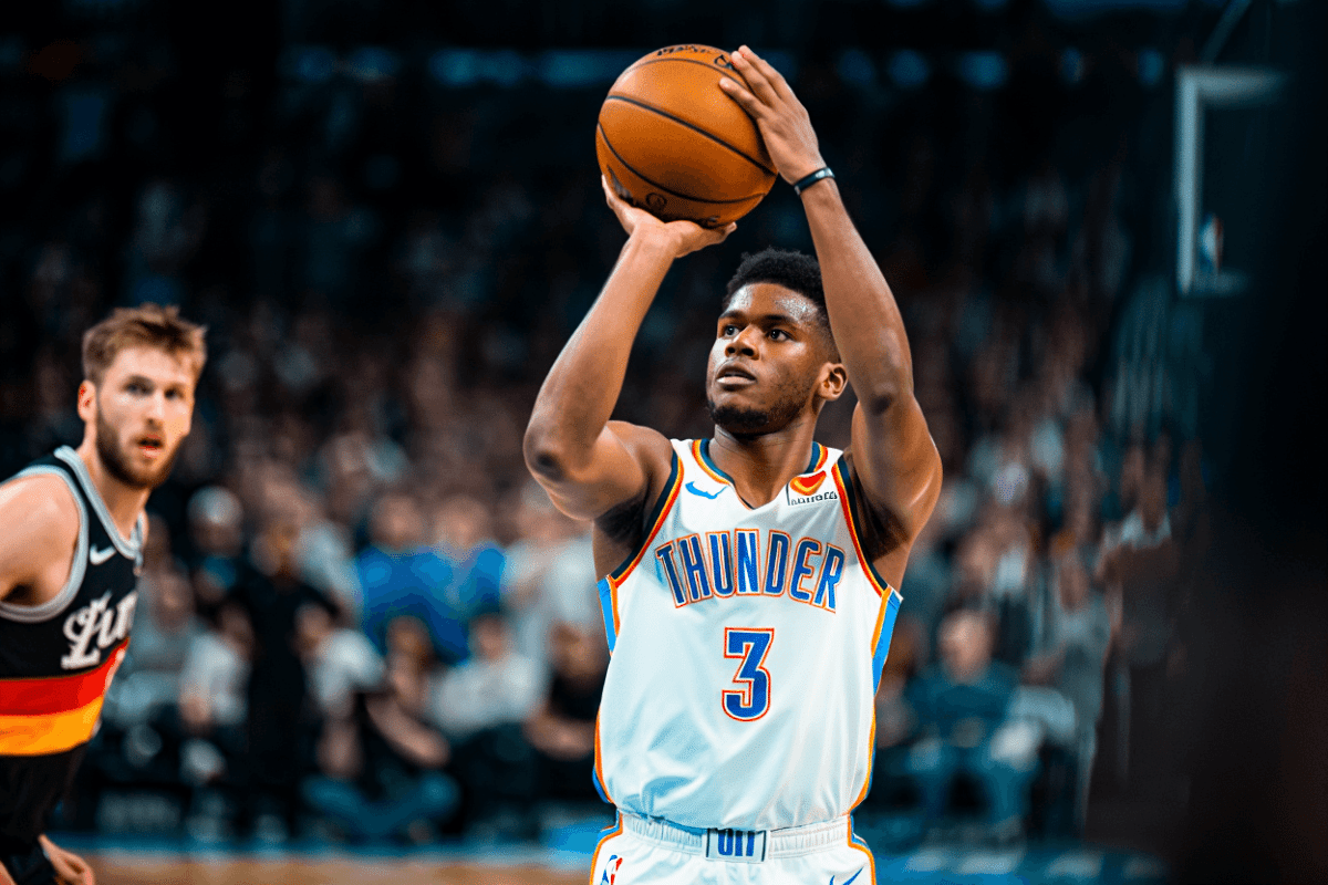 Lu Dort helps Thunder edge Spurs 127-114 in Game 5, OKC leads 3-2