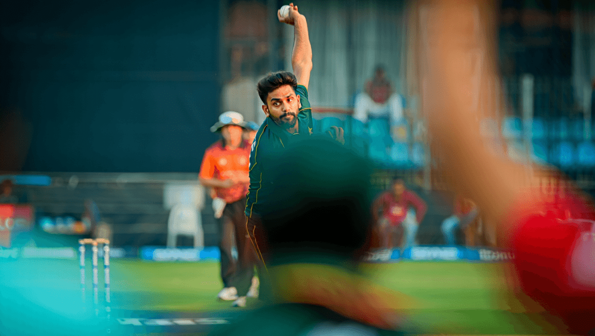Pakistan faces Bangladesh on Day 2 at Mirpur, trailing by 256 runs