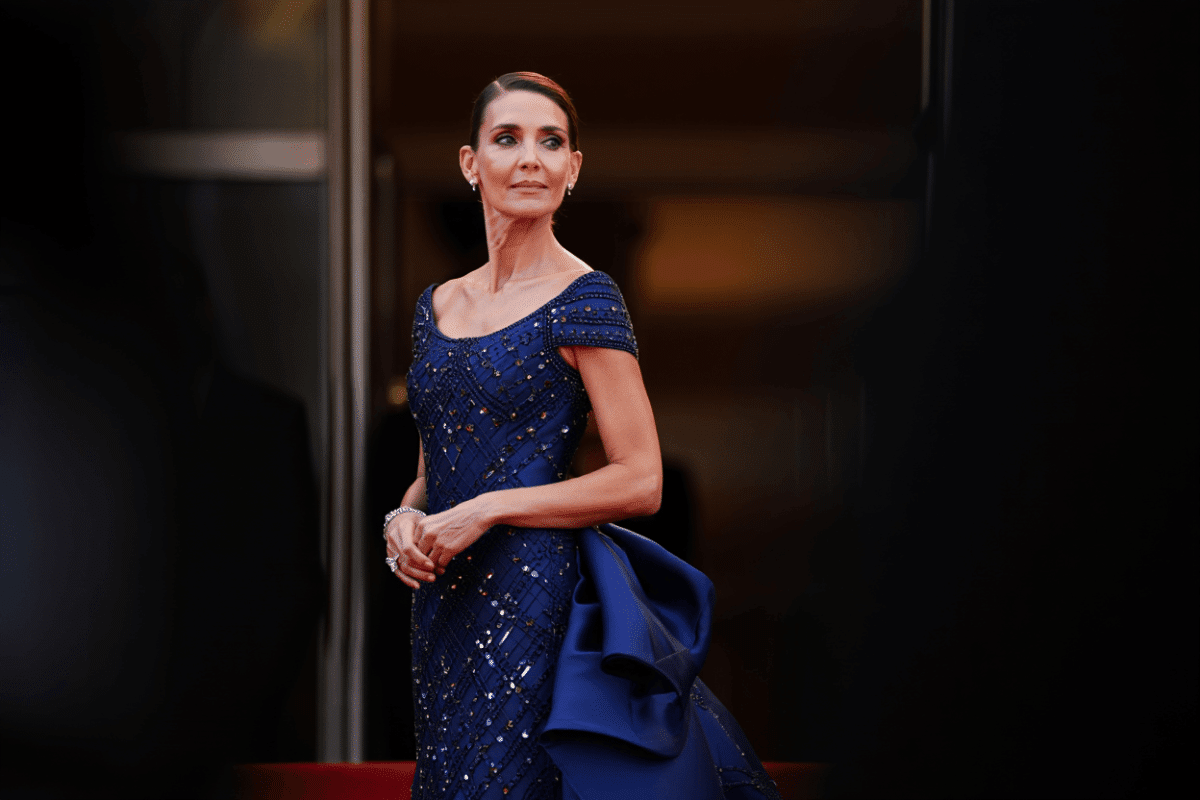 Aishwarya Rai dazzles at Cannes 2026 in royal blue Amit Aggarwal gown on red carpet