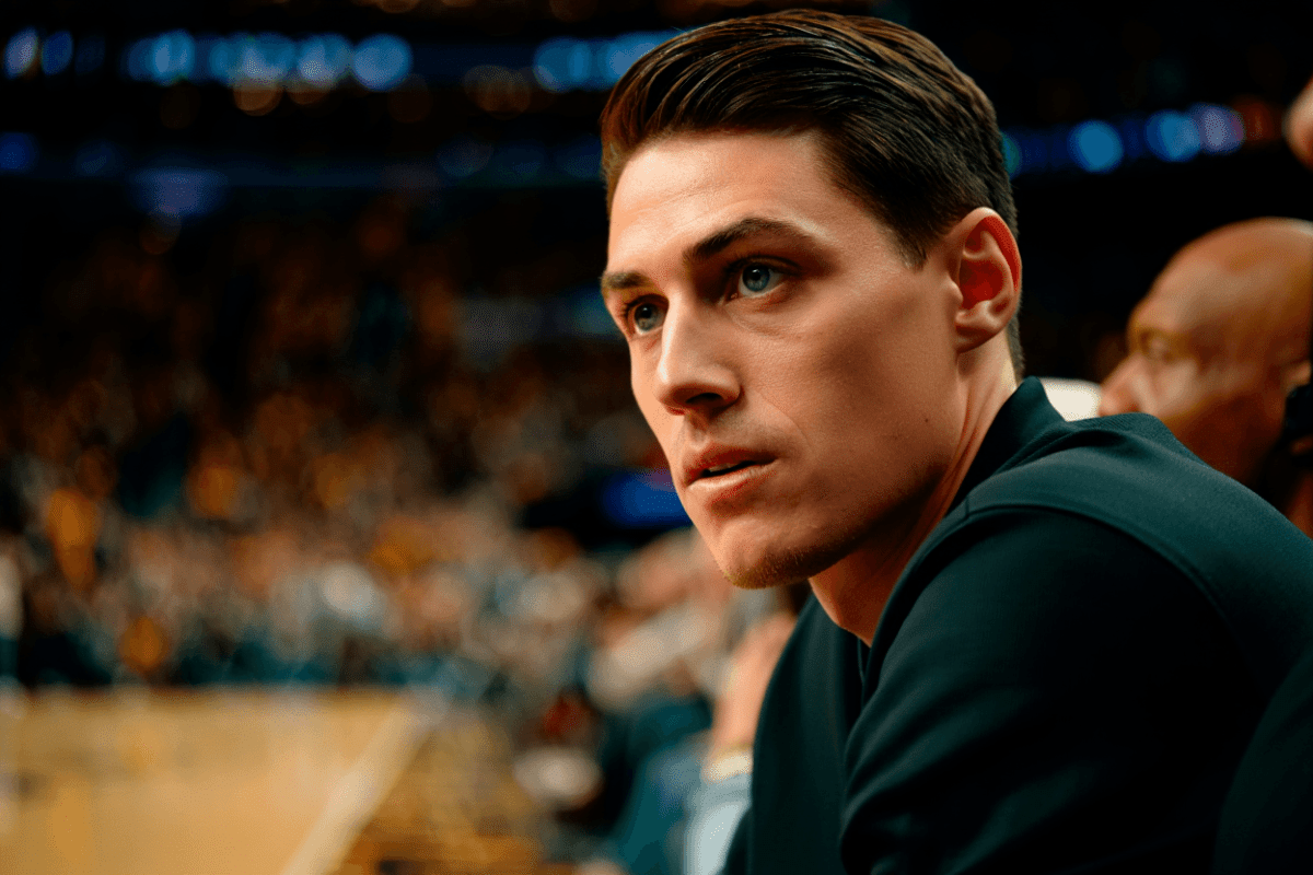 Timothée Chalamet debuts new haircut, shaved mustache at Knicks game in New York