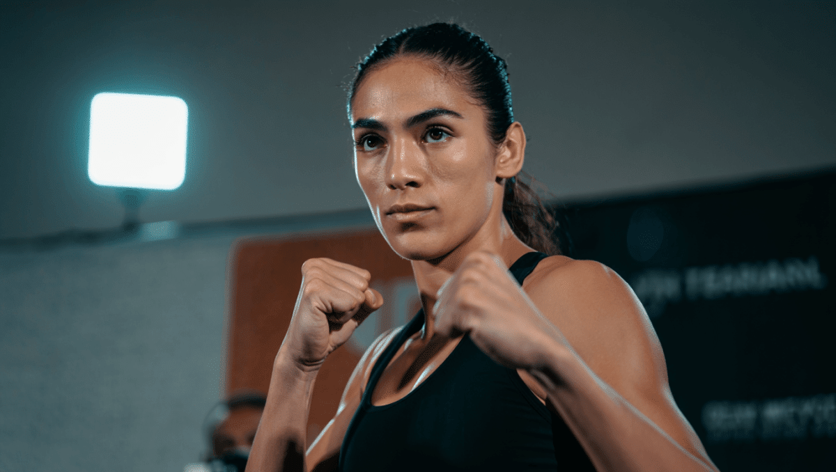 Aline Pereira faces Jade Masson-Wong tonight in Los Angeles on Netflix MMA