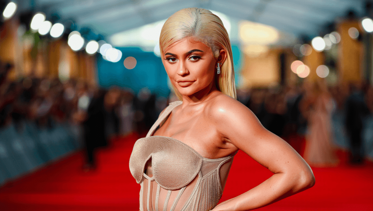 Kylie Jenner wears bold Schiaparelli gown at 2026 Met Gala in New York