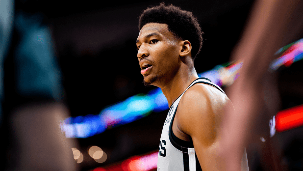 Wolves fall to Spurs 133-95 in San Antonio, series now tied 1-1