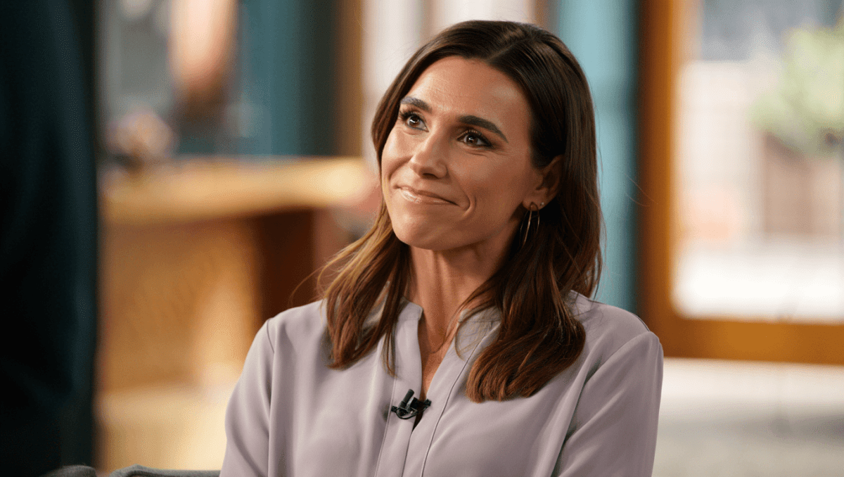 Jamie Lynn Sigler releases memoir 'And So It Is' tomorrow, shares story on Kelly and Mark