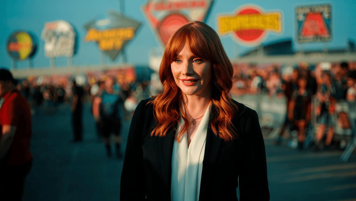 Bryce Dallas Howard appears at Comic Con Brussels, discusses Jurassic World and Star Wars roles