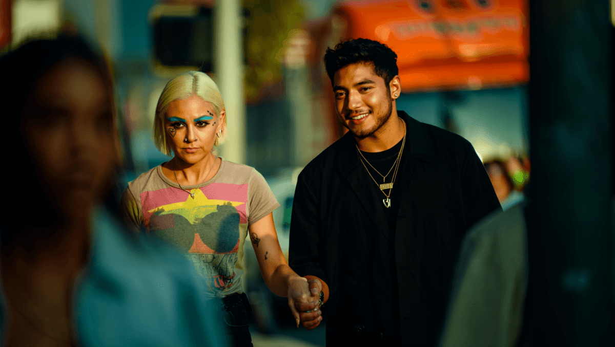 Amanda Bynes debuts metallic blue eyebrows on rare LA outing with boyfriend
