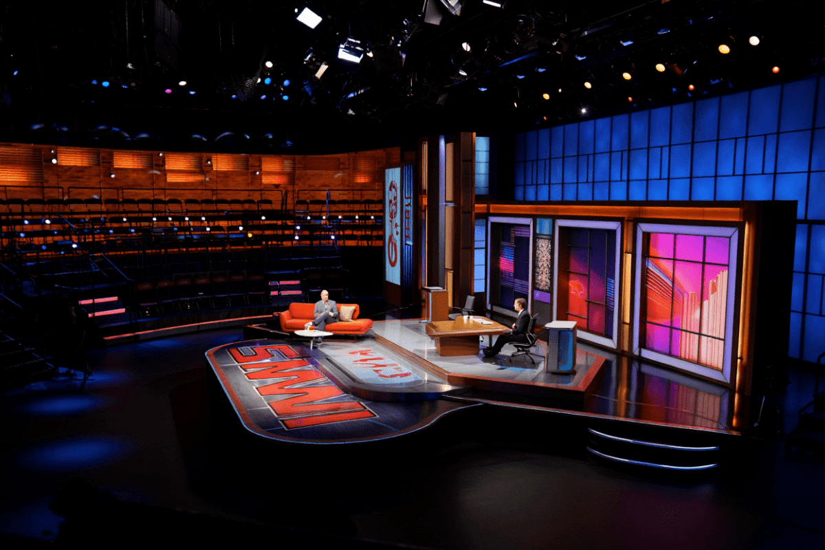 Comics Unleashed debuts on CBS tonight with Byron Allen at 11:35 PM