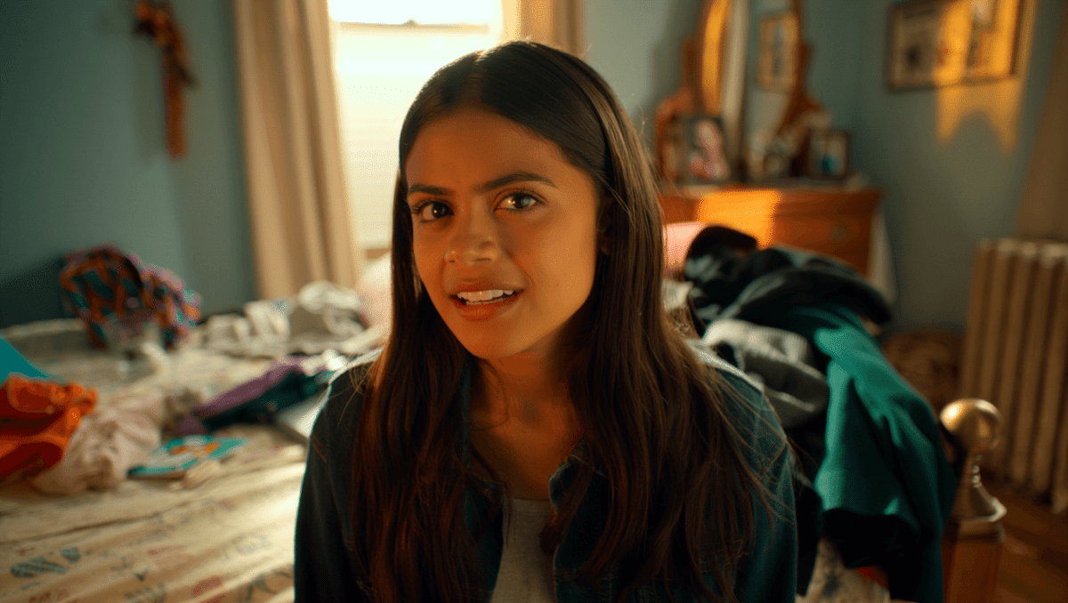 Lola Consuelos heads back to London after NYC visit, parents tease messy bedroom habit