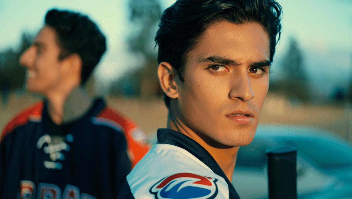 Hunter Davenport revealed in Off Campus finale, sets up love triangle with Dean for season 2