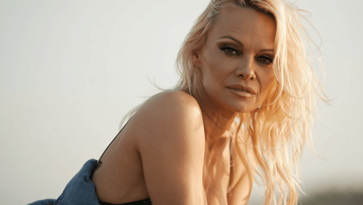 Pamela Anderson covers AnOther Magazine's Spring/Summer issue, goes makeup-free