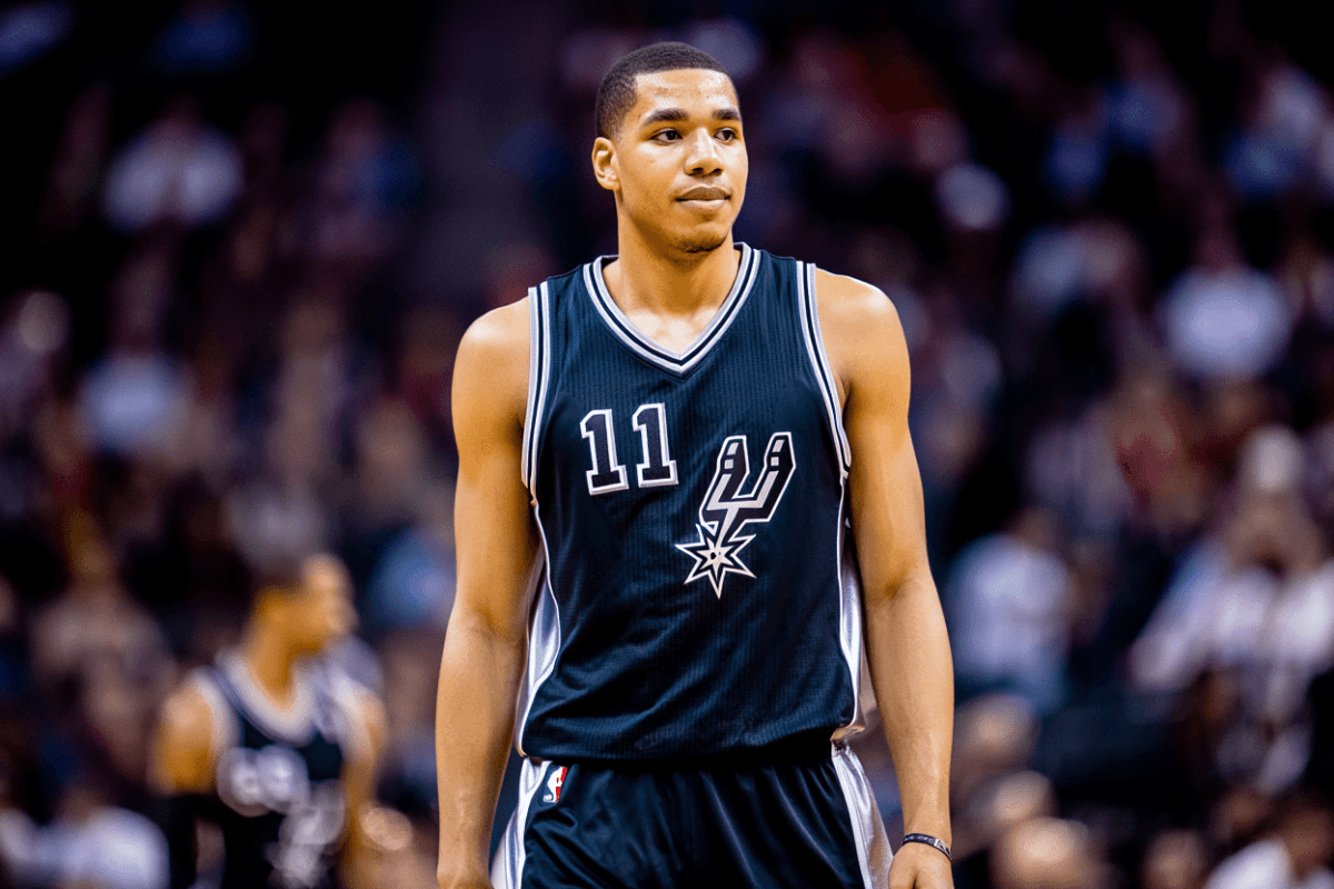 Carter Bryant scores in crucial playoff game for Spurs, shows maturity on biggest stage