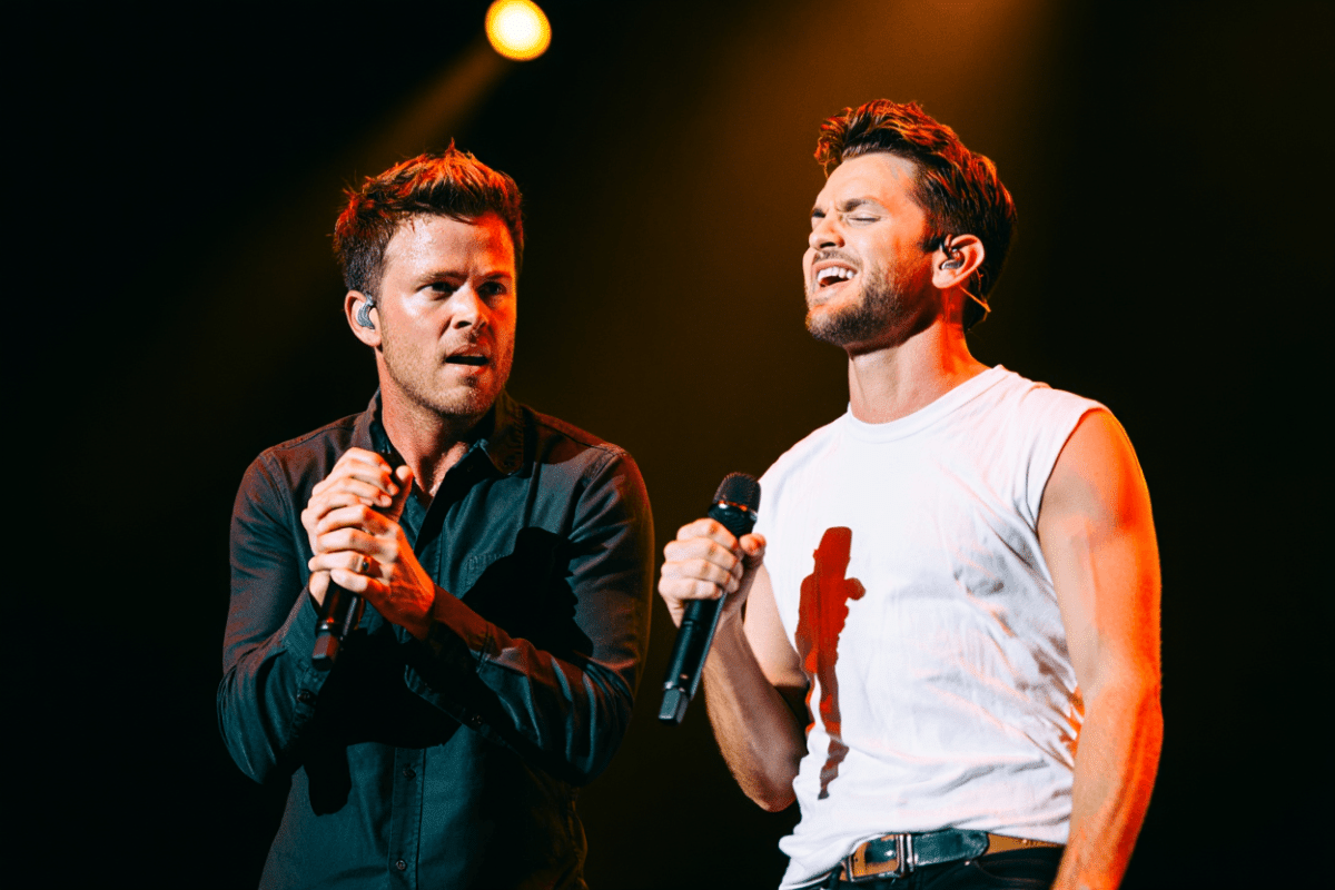 Dan and Shay debut 'Say So' at ACM Awards in Las Vegas tonight