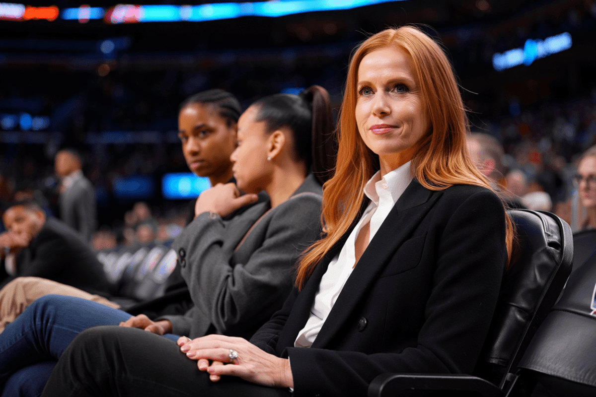 Taylor Swift watches Knicks-Cavs Eastern Conference Finals Game 3 in Cleveland