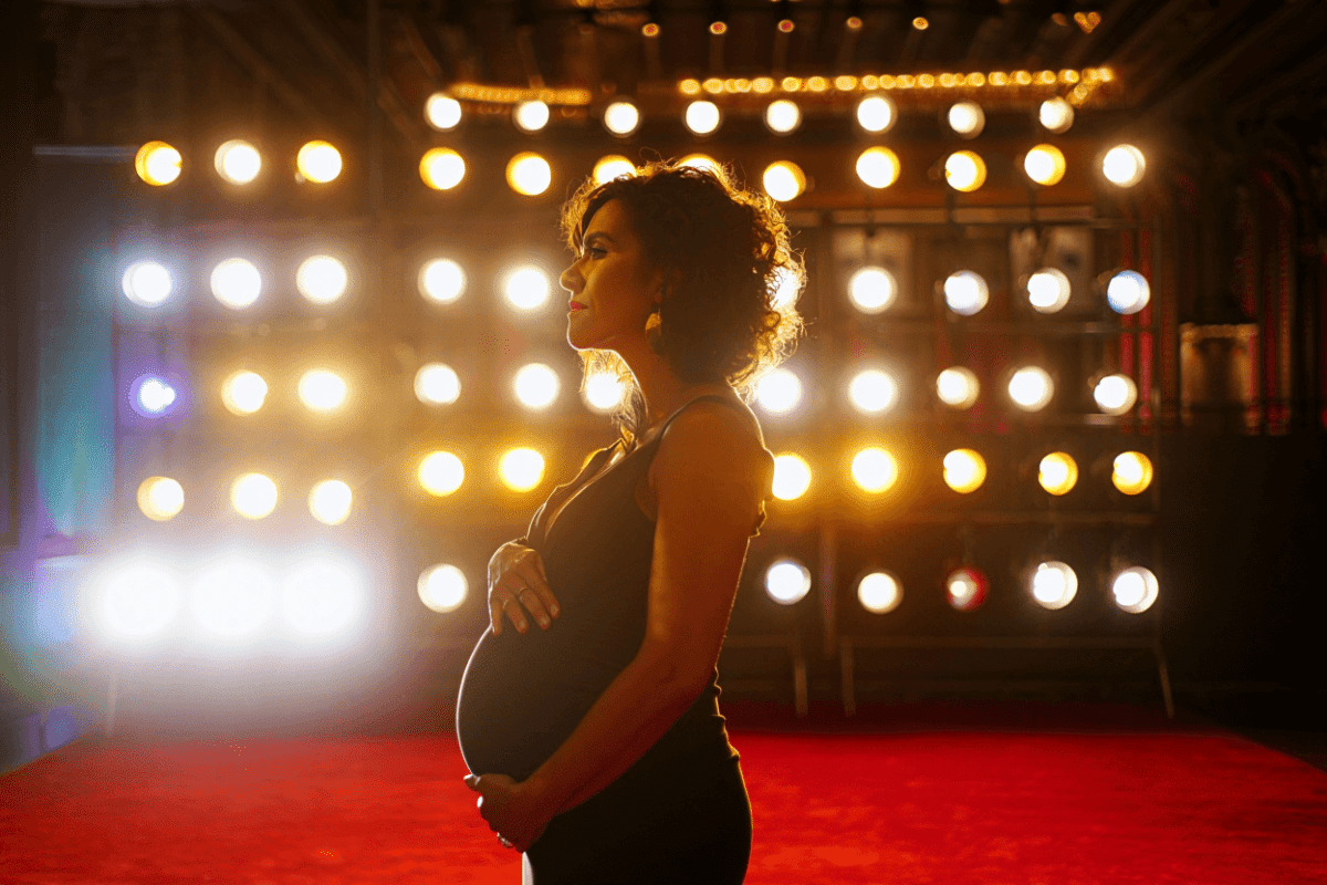 Aubrey Plaza attends Tony Awards in NYC with growing baby bump