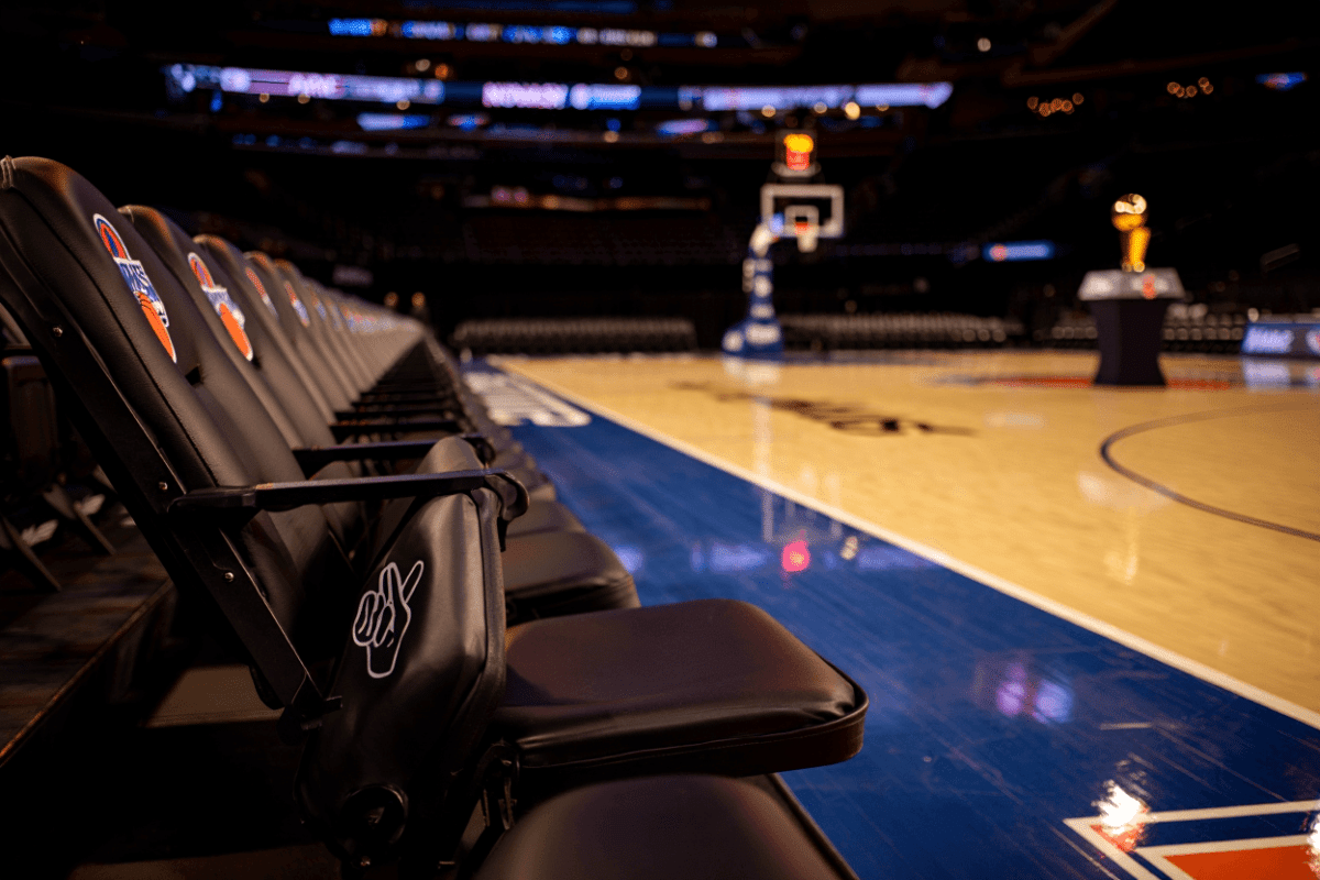 Knicks beat Spurs 105-95 in Game 3 at Madison Square Garden, take 3-0 series lead