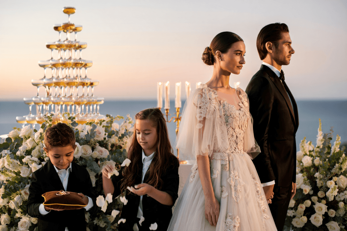 Ming Xi holds wedding in France after 7 years of marriage