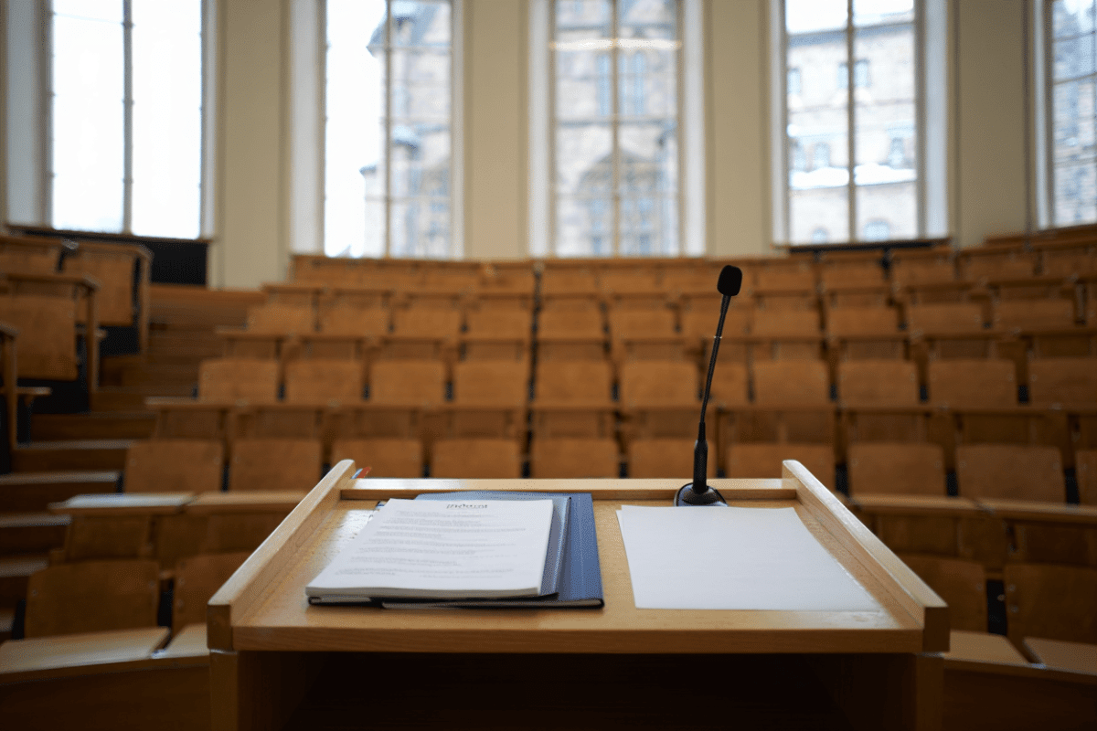 Trudeau discusses democracy in tech-driven world at Oxford