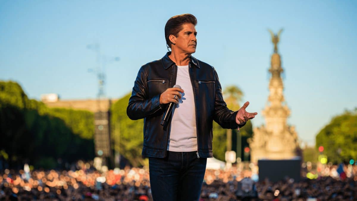 Alejandro Fernández Announces ‘The Biggest Serenade in the World’ in Mexico: ‘My Heart is Racing’