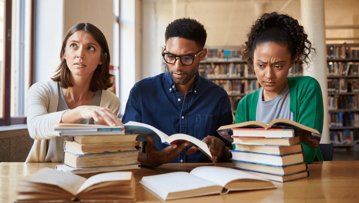 Are books dead? 10 fun ways to fight ‘the end of reading’Books